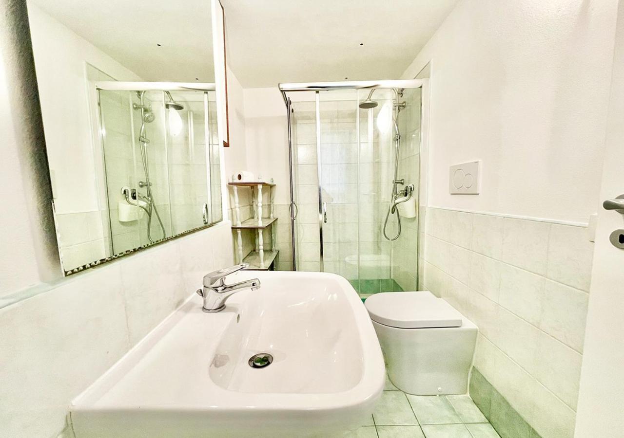 Pgs Immobiliare Srls Residenza Marino Bilocale In Centro Storico La Maddalena Apartment Ла Мадалена Екстериор снимка